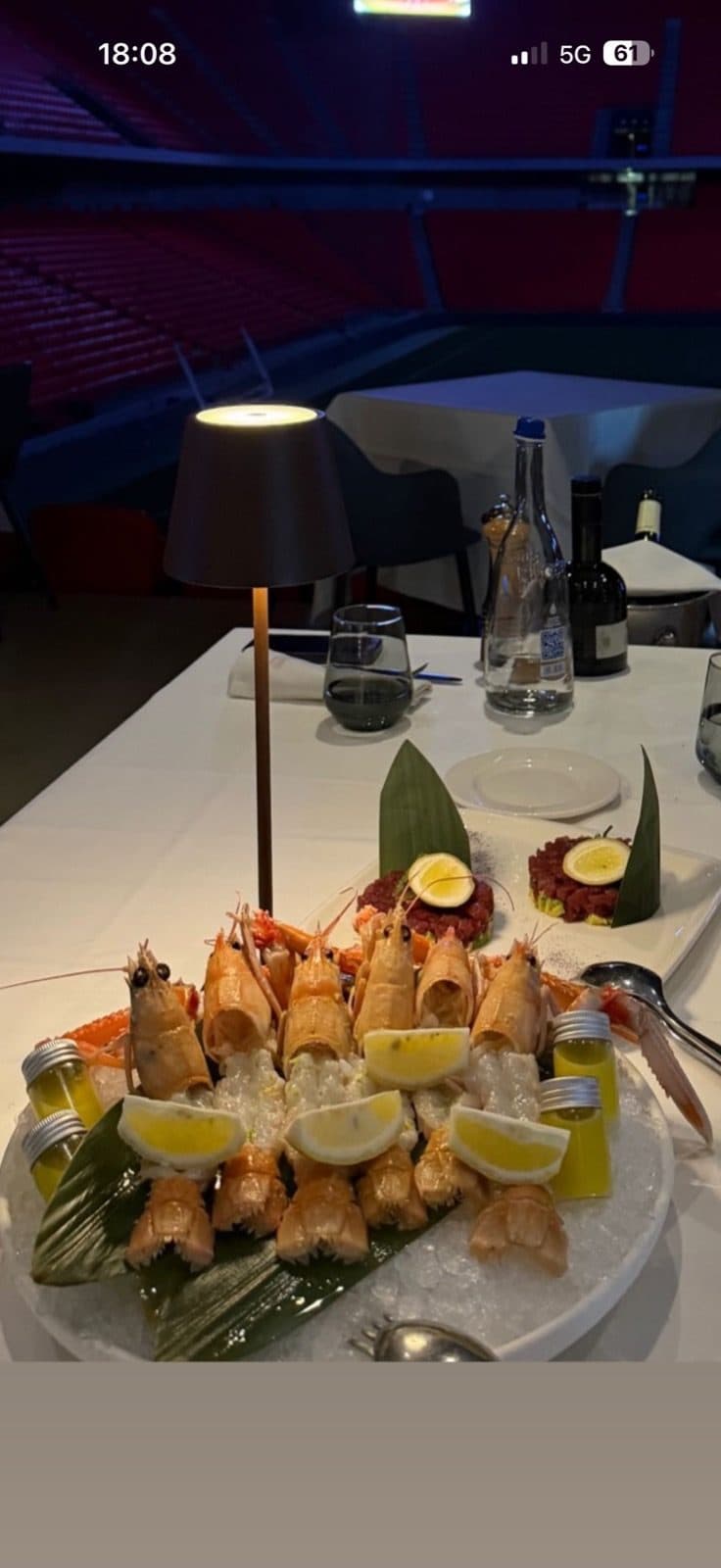 Guest photo of a seafood platter with the pitch behind